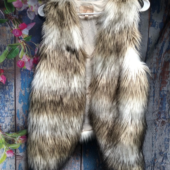 Jackets & Blazers - Very Nice Cozy Faux Fur Vest